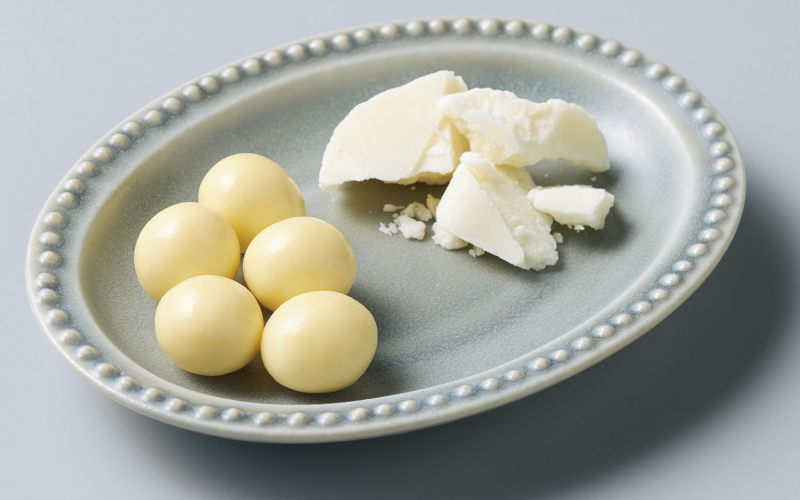 お米とクーベルチュールのマリアージュ　おこめショコラ